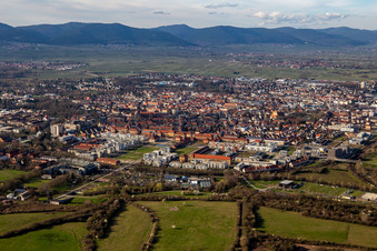 Wohnquartier im ehemaligen Landesgartenschau-Gelände an der Siebenpfeiffer-Allee in Landau in der Pfalz im Bundesland Rheinland-Pfalz, Deutschland
