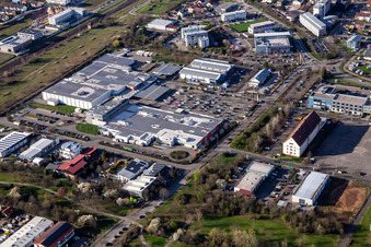 C&C Großeinkauf und EDEKA Kissel in der Johannnes Kopp-Straße- im Ortsteil Queichheim in Landau in der Pfalz im Bundesland Rheinland-Pfalz, Deutschland