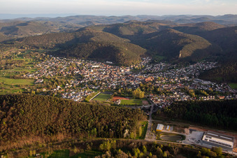 Hauenstein von Norden im Bundesland Rheinland-Pfalz, Deutschland