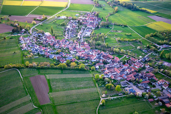 Oberhausen von Osten im Bundesland Rheinland-Pfalz, Deutschland