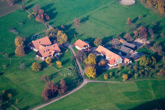 Aussiedlerhof im Ortsteil Völkersbach in Malsch im Bundesland Baden-Württemberg, Deutschland