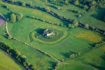 Luftbild von Château du gerolseck in Niederstinzel im Bundesland Moselle, Frankreich