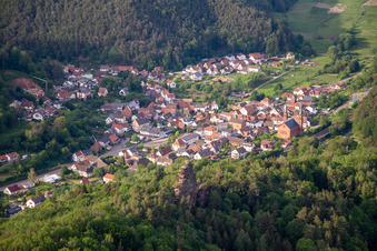 Wilgartswiesen von Süden im Bundesland Rheinland-Pfalz, Deutschland