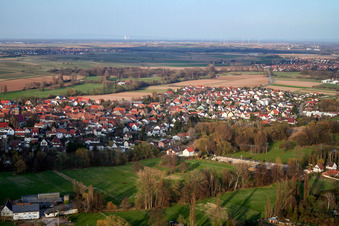 Ingenheim von Südwesten in Billigheim-Ingenheim im Bundesland Rheinland-Pfalz, Deutschland