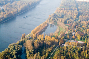 Rheinstrandbad im Ortsteil Daxlanden in Karlsruhe im Bundesland Baden-Württemberg, Deutschland