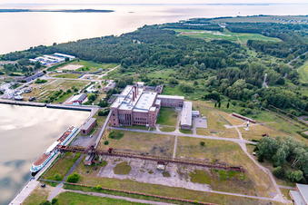 V2 Rakete auf dem Aussengelände des Historisch-Technisches Museum Peenemünde zum Raketenbau im 2. Weltkrieg im ehemaligen Kraftwerk im Bundesland Mecklenburg-Vorpommern, Deutschland