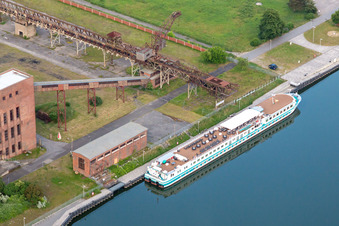 Ausflugsschiff Junkerborg in Peenemünde im Bundesland Mecklenburg-Vorpommern, Deutschland