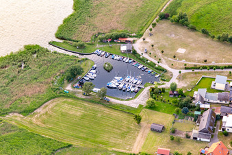 Jacht-Hafen Loddin zum Achterwasser im Bundesland Mecklenburg-Vorpommern, Deutschland