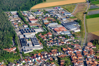 Luftbild von Gewerbegebiet Im Gereut in Hatzenbühl im Bundesland Rheinland-Pfalz, Deutschland