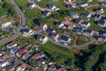 Rosenweg in Kandel im Bundesland Rheinland-Pfalz, Deutschland