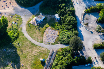 Beachvolleyballfeld am Epplesee im Ortsteil Silberstreifen in Rheinstetten im Bundesland Baden-Württemberg, Deutschland
