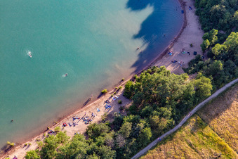 Hundestrand am Epplesee im Ortsteil Silberstreifen in Rheinstetten im Bundesland Baden-Württemberg, Deutschland
