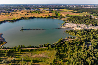 Epplesee von Süden im Ortsteil Silberstreifen in Rheinstetten im Bundesland Baden-Württemberg, Deutschland