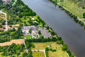 Yachthafen des WSC Koblenz e.V. an der Mosel im Ortsteil Güls im Bundesland Rheinland-Pfalz, Deutschland