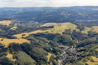 Luftaufnahme von Flugplatz Idar-Oberstein/Göttschied im Bundesland Rheinland-Pfalz, Deutschland