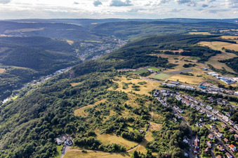 Sportplätze Im Haag an der Max-Planck-Straße in Idar-Oberstein im Bundesland Rheinland-Pfalz, Deutschland