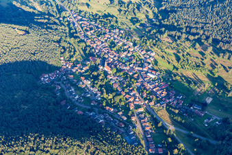 Luftbild von Birkenhördt von Nordwesten im Bundesland Rheinland-Pfalz, Deutschland