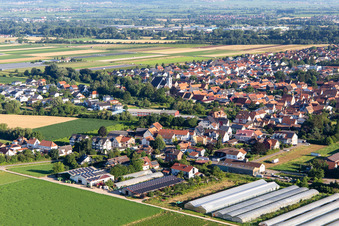 Böhlweg in Offenbach an der Queich im Bundesland Rheinland-Pfalz, Deutschland