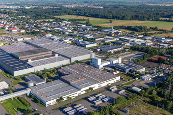 K2 Verpackungen GmbH & Co. KG im Gewerbegebiet Interpark in Offenbach an der Queich im Bundesland Rheinland-Pfalz, Deutschland
