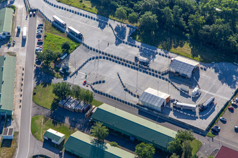 LKW-Schleuse des DLA Distribution Europe Germersheim in Lingenfeld im Bundesland Rheinland-Pfalz, Deutschland