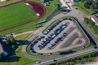 Parkplatz an der Hexenbrücke in Germersheim im Bundesland Rheinland-Pfalz, Deutschland