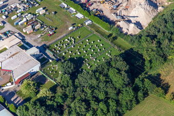 Paintball Arena Kandel im Ortsteil Minderslachen im Bundesland Rheinland-Pfalz, Deutschland