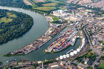 Mundenheimer Altrheinhafen und Kaiserwörthafen am Rhein in Ludwigshafen am Rhein im Bundesland Rheinland-Pfalz, Deutschland