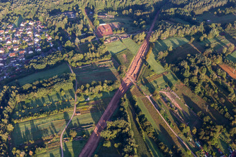 Trasse zur Neuerrichtung des Teilstücks der Trans-Europa-Naturgas-Pipeline (TENP-I zwischen den Niederlanden und der Schweiz) auf 51 km Länge zwischen Mittelbrunn und Klingenmünster im Ortsteil Gossersweiler in Gossersweiler-Stein im Bundesland Rheinland-Pfalz, Deutschland