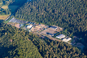 Super-Dubber Kinderland und Magic Power Technology GmbH im Gewerbepark Neudahn in Dahn im Bundesland Rheinland-Pfalz, Deutschland