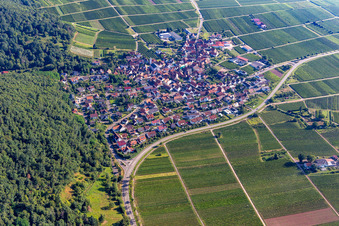 Eschbach von Süden im Bundesland Rheinland-Pfalz, Deutschland