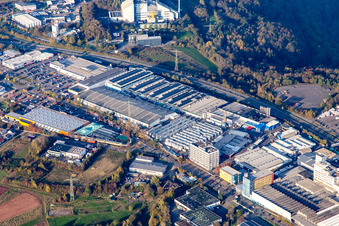 Luftbild von Industriegebiet West Zweibrücker Straße mit Kömmerling Chemische Fabrik GmbH im Ortsteil Fehrbach in Pirmasens im Bundesland Rheinland-Pfalz, Deutschland