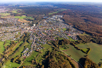Stadt von Westen im Ortsteil Eichelscheiderhof in Waldmohr im Bundesland Rheinland-Pfalz, Deutschland