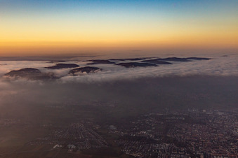 Schrägluftbild von Dernbach im Bundesland Rheinland-Pfalz, Deutschland