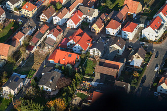 Drohnenaufname von Speiertsgasse in Herxheim bei Landau im Bundesland Rheinland-Pfalz, Deutschland