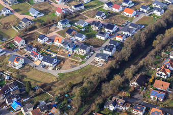 Fliederweg, Rosenweg in Kandel im Bundesland Rheinland-Pfalz, Deutschland