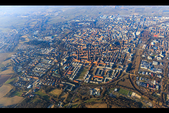 Stadtübersicht aus Süden in Landau in der Pfalz im Bundesland Rheinland-Pfalz, Deutschland