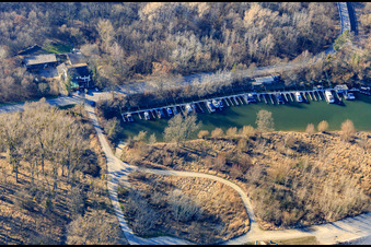 Restaurant Rheinschänke am Sportboothafen des CNK-Leimersheim e.V. im Leimersheimer Altrhein im Bundesland Rheinland-Pfalz, Deutschland
