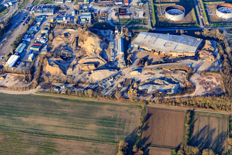 BEB Bioenergie Baden GmbH und Peter Gross Umwelt GmbH & Co. KG an der Nördliche Raffineriestraße im Ortsteil Knielingen in Karlsruhe im Bundesland Baden-Württemberg, Deutschland