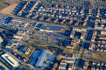 Technisches Hilfswerk Ortsverband Karlsruhe, Edeka Rees, dm-drogerie markt und Autohaus Geisser GmbH - Volvo im Ortsteil Knielingen im Bundesland Baden-Württemberg, Deutschland
