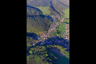 Rue de Hasenthal in Reipertswiller im Bundesland Bas-Rhin, Frankreich