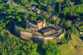 Luftaufnahme von Château de Lichtenberg von Nordwesten im Bundesland Bas-Rhin, Frankreich