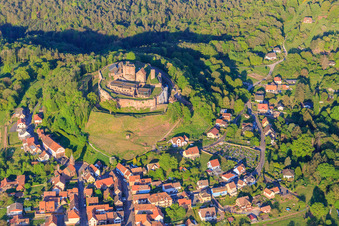 Château de Lichtenberg aus Westen im Bundesland Bas-Rhin, Frankreich