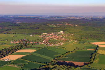 Ortsansicht am Abend aus Nordwesten in Petersbach im Bundesland Bas-Rhin, Frankreich
