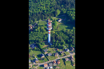Luftbild von Sendeturm Tour hertzienne de Goetzenbruck in den Nordvogesen aus Westen im Bundesland Moselle, Frankreich