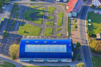 Tauber-Franken-Halle am Deutsche Verkehrswacht- Verkehrsübungsplatz im Ortsteil Königshofen in Lauda-Königshofen im Bundesland Baden-Württemberg, Deutschland