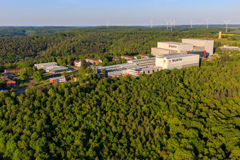 Schrägluftbild von Würth Industrie Service GmbH & Co. KG auf dem Drillberg aus Norden in Bad Mergentheim im Bundesland Baden-Württemberg, Deutschland