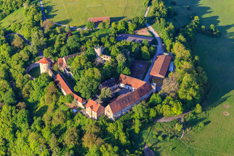 Burg Neuhaus in Igersheim im Bundesland Baden-Württemberg, Deutschland von oben