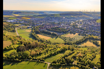 Ortübersicht aus Westen in Weikersheim im Bundesland Baden-Württemberg, Deutschland