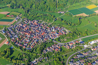 Ortsübersicht am Morgen aus Nordosten in Bieberehren im Bundesland Bayern, Deutschland