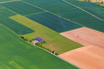 Ultraleicht-Flugplatz Wertheim im Ortsteil Sachsenhausen im Bundesland Baden-Württemberg, Deutschland